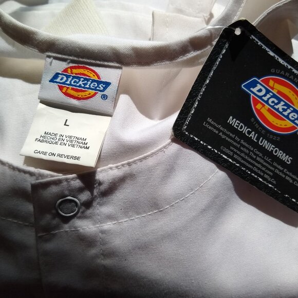 Dickies EDS 86306 Women’s Snap Front Round Neck Medical Scrub Jacket - Picture 9 of 9